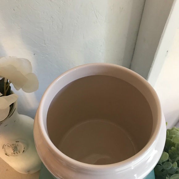 Rae Dunn Granola Canister “NWOT” - Picture 4 of 4